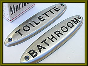 s[^[TCv[gBATHROOM